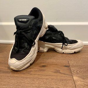 Adidas x RAF SIMONS Ozweego White & Black (9)